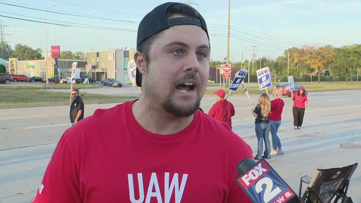 UAW strike against Big Three hits 20 days, workers are standing firm despite Ford layoffs